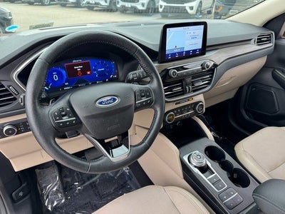 2020 Ford Escape Titanium Class II Tow Pkg. | Pano Roof | CarPlay | AWD