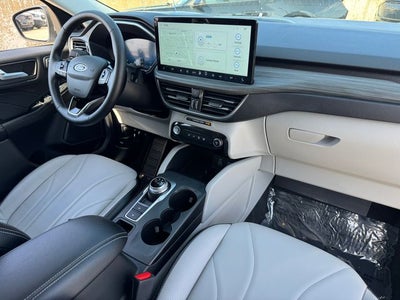 2025 Ford Escape Hybrid Platinum