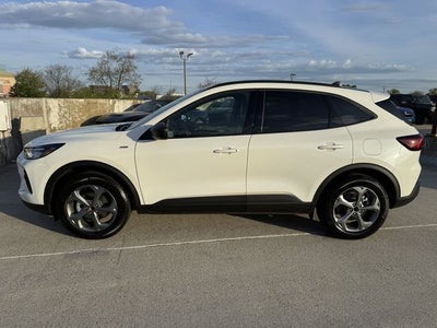 2026 Ford Escape ST-Line | Pano Sunroof | Tech Pkg | Remote Start
