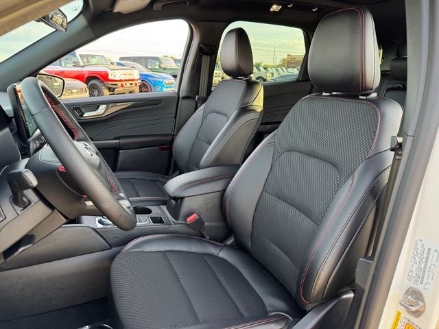 2026 Ford Escape ST-Line | Pano Sunroof | Tech Pkg | Remote Start