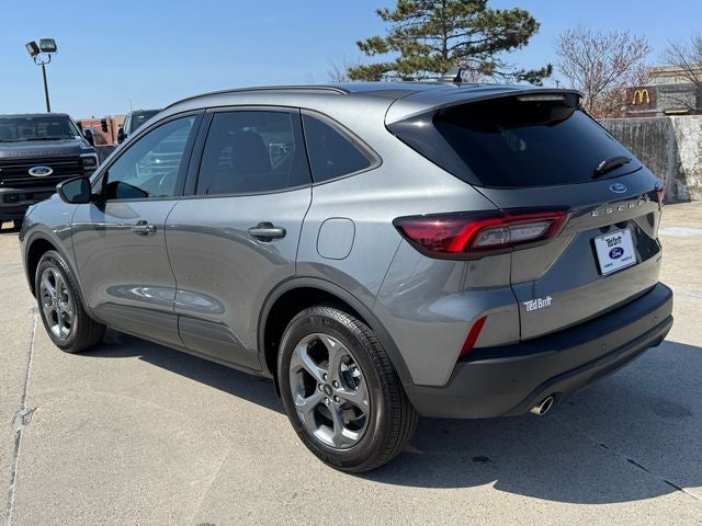 2025 Ford Escape ST-Line | Tech Pkg. | Cold Weather Pkg. | AWD