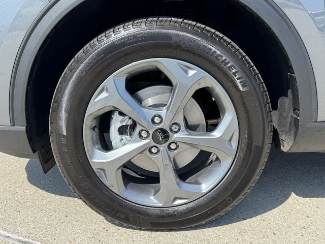 2025 Ford Escape ST-Line | Tech Pkg. | Cold Weather Pkg. | AWD