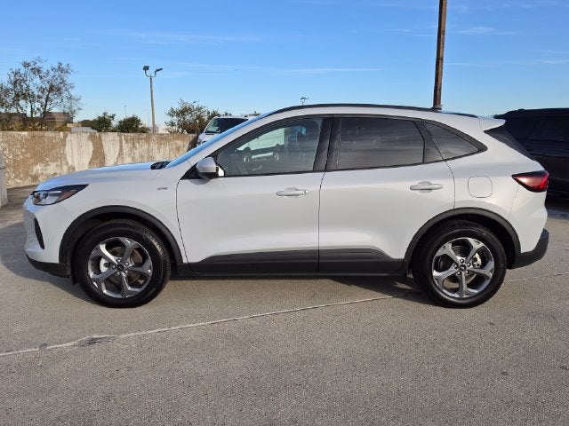 2025 Ford Escape Hybrid ST-Line Select | Tech Pkg | One Owner | Low Miles