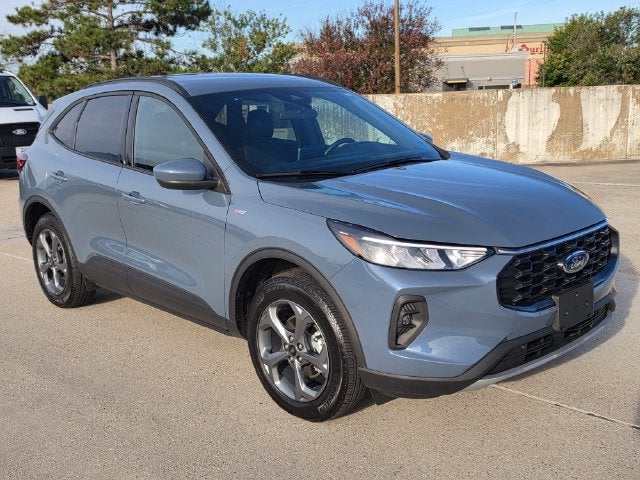 2025 Ford Escape Hybrid ST-Line Select | One Owner