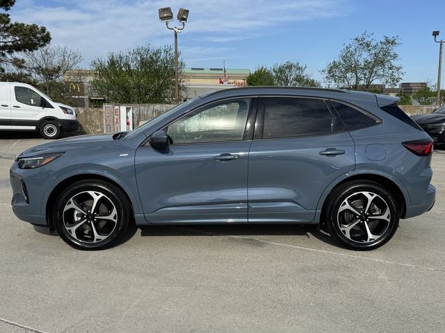 2023 Ford Escape ST-Line Elite