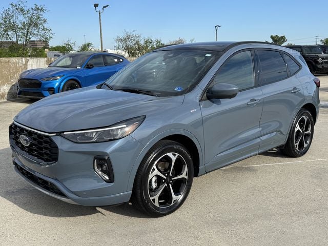 2023 Ford Escape ST-Line Elite