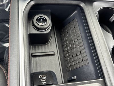 2025 Ford Expedition Max Active | Pano Roof | 2nd Row Bench