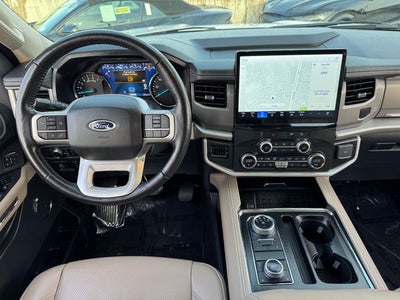 2022 Ford Expedition Max XLT | Pano Roof | Wireless CarPlay | 4WD