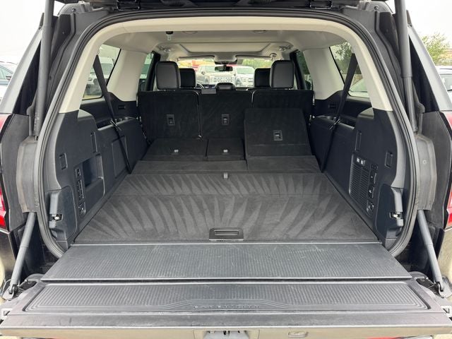 2025 Ford Expedition Max Platinum | 2nd Row Bench