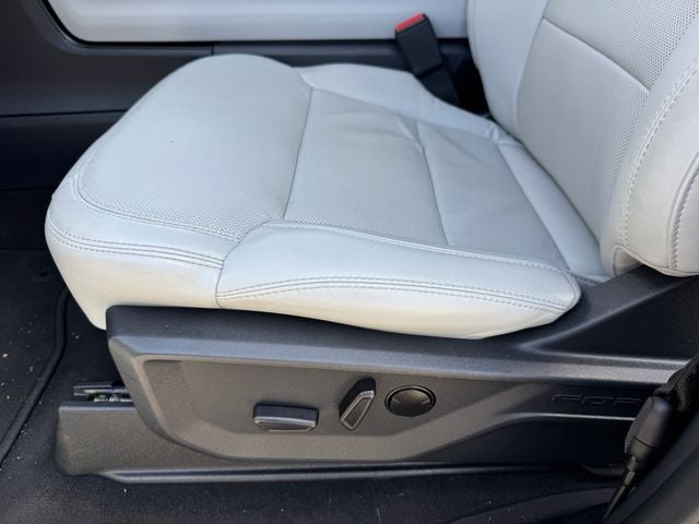 2025 Ford Expedition Max Platinum | HD Tow Pkg. | Pano Roof | 4WD