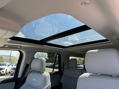 2025 Ford Expedition Max Platinum | HD Tow Pkg. | Pano Roof | 4WD