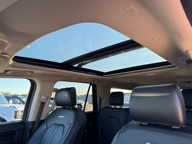 2021 Ford Expedition Max Platinum | Nav | 2nd Row Captain's Chairs | 4WD