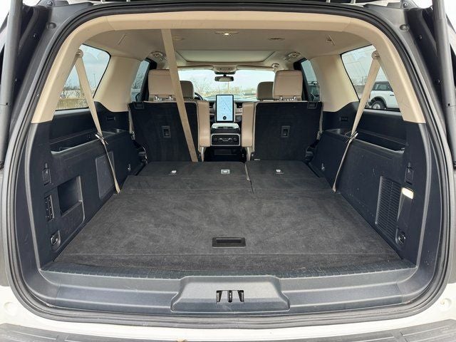 2022 Ford Expedition Max Limited | Pano Roof | 15.5" Display | 4WD