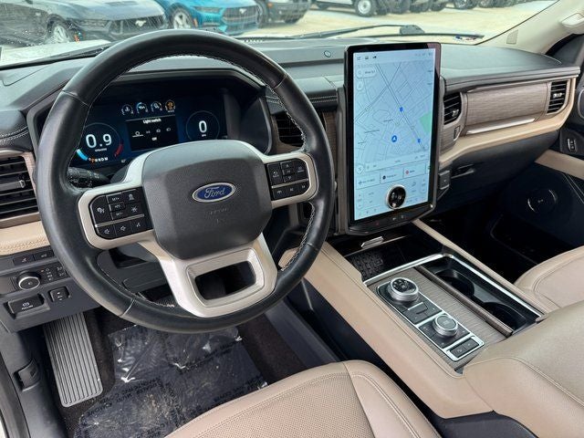 2022 Ford Expedition Max Limited | Pano Roof | 15.5" Display | 4WD