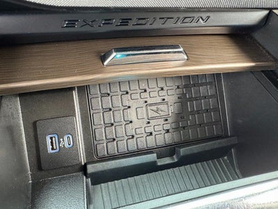 2022 Ford Expedition Max Limited | Pano Roof | 15.5" Display | 4WD