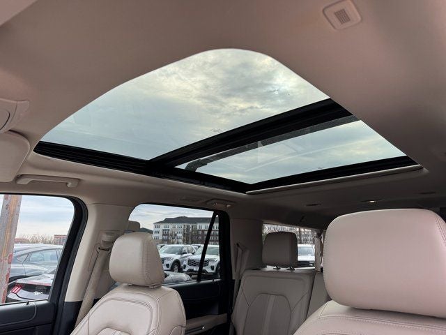 2022 Ford Expedition Max Limited | Pano Roof | 15.5" Display | 4WD