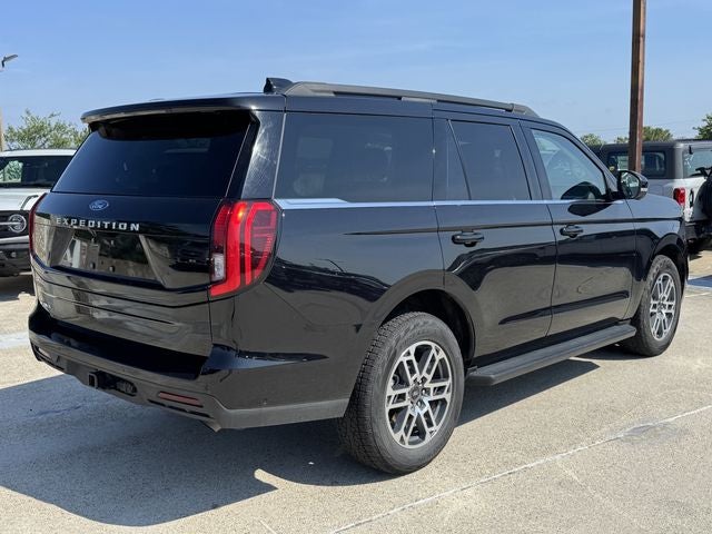 2025 Ford Expedition Active | Pano Sunroof | Heated Seats | Blue Cruise