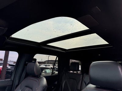 2022 Ford Expedition Limited Stealth Edition | HD Tow Pkg. | Pano Roof | 4WD