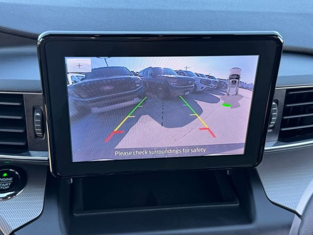 2020 Ford Explorer XLT | 4WD | Nav | 2nd Row Bench