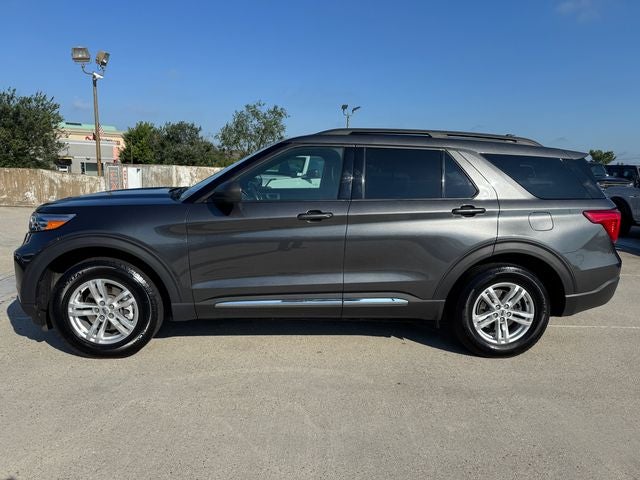 2020 Ford Explorer XLT | 4WD | Nav | 2nd Row Bench
