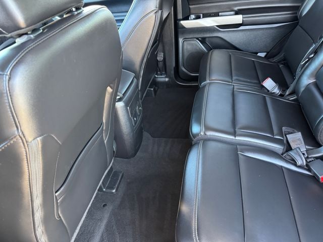 2023 Ford Explorer XLT | Remote Start | 4WD | CarPlay