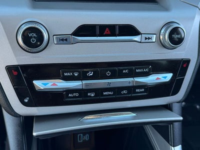 2023 Ford Explorer XLT | Remote Start | 4WD | CarPlay