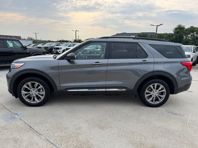 2022 Ford Explorer XLT | Co-Pilot360 Assist+ | CarPlay | 4WD