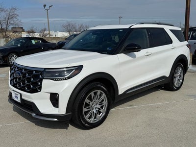 2025 Ford Explorer Platinum | Wireless CarPlay | Pano Roof | 4WD