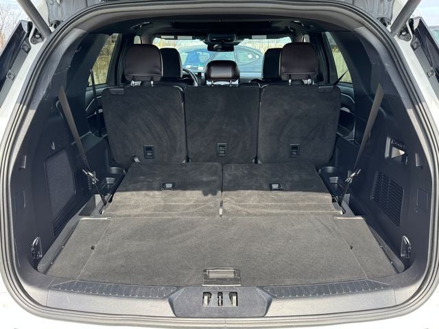 2025 Ford Explorer Platinum | Wireless CarPlay | Pano Roof | 4WD