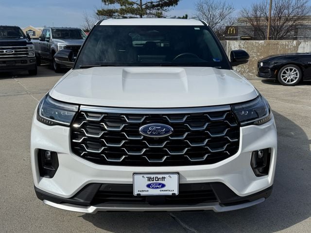 2025 Ford Explorer Platinum | Wireless CarPlay | Pano Roof | 4WD