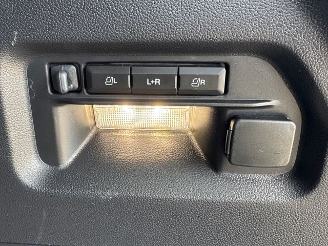 2025 Ford Explorer Platinum | Wireless CarPlay | Pano Roof | 4WD