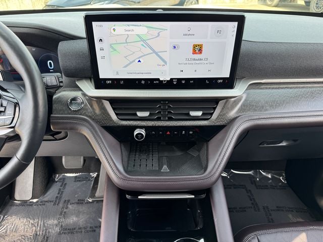 2025 Ford Explorer Platinum | Wireless CarPlay | Pano Roof | 4WD