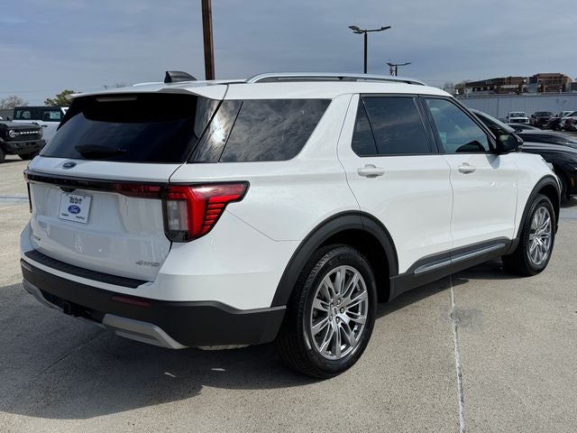 2025 Ford Explorer Platinum | Wireless CarPlay | Pano Roof | 4WD