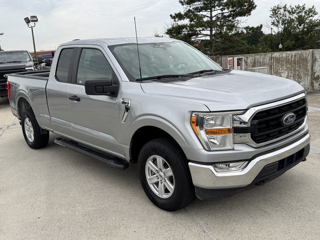 2022 Ford F-150 XLT | Bed Utility Pkg. | BLIS | Apple CarPlay | 4x4
