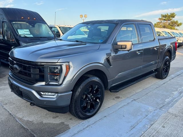 2022 Ford F-150 Lariat | Pano Roof | Black Pkg | Sport Pkg | 360 Camera