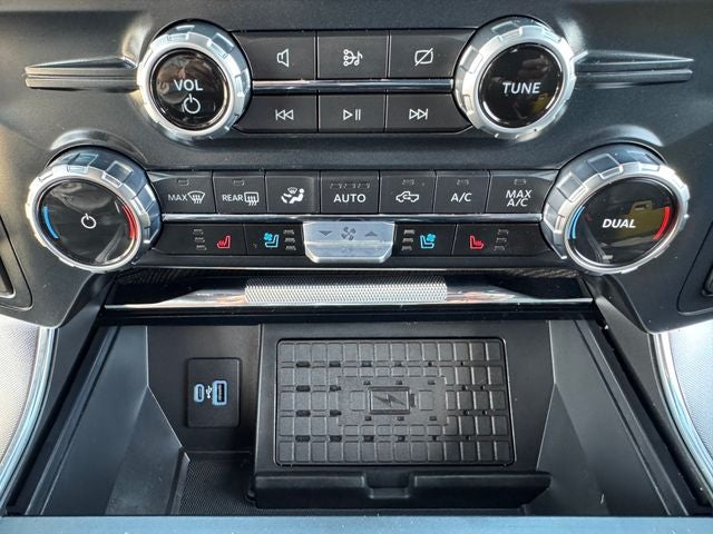 2023 Ford F-150 Platinum | Hybrid | Pano Roof | Power Tailgate | 360 Camera