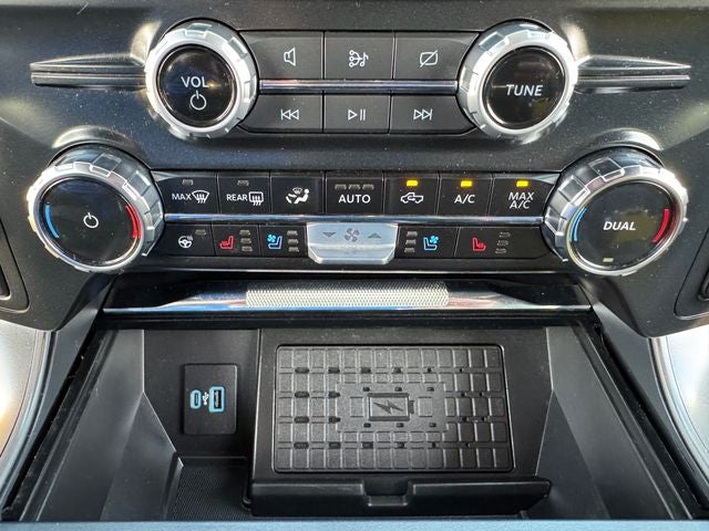 2024 Ford F-150 Lariat | Pano Sunroof | Hybrid | Black Appearance Pkg
