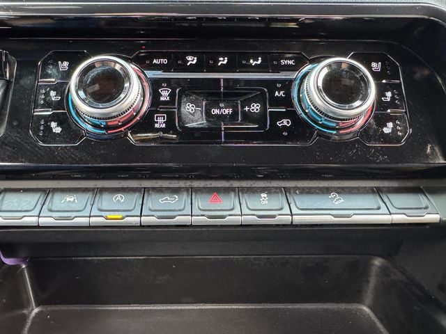2022 GMC Sierra 1500 AT4 | Sunroof | Multipro Tailgate