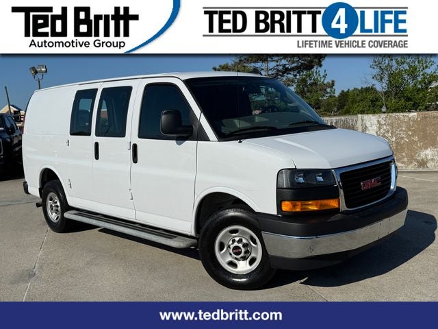 2024 GMC Savana 2500's photo