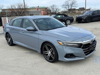 2022 Honda Accord Hybrid Touring | Heated/Cooled Seats | Moonroof | Adaptive Cruise