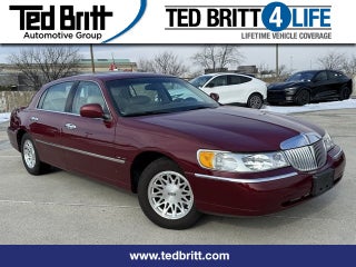 1999 Lincoln Town Car Signature | Low Miles | One-Owner