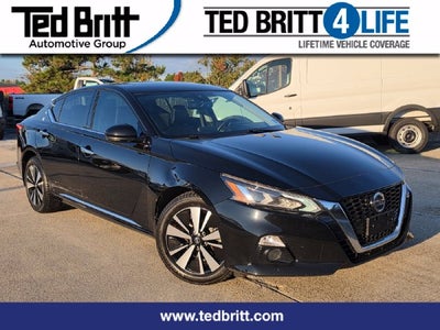 2020 Nissan Altima 2.5 SL | Moonroof | Remote Start | AWD