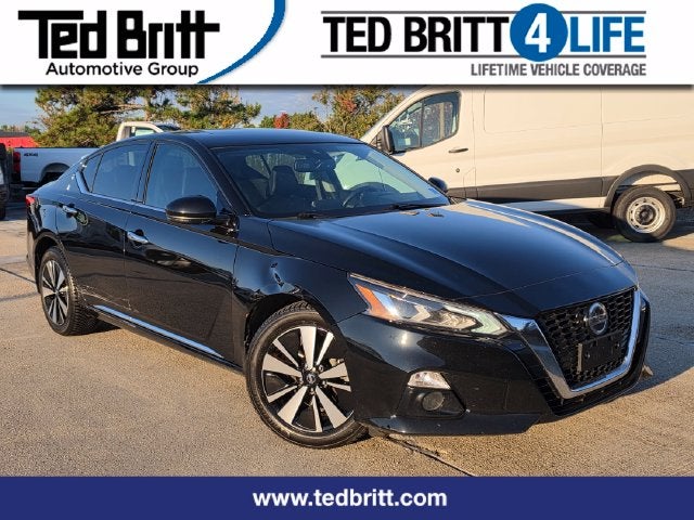 2020 Nissan Altima 2.5 SL | Moonroof | Remote Start | AWD
