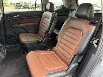 2022 Volkswagen Atlas 3.6L V6 SEL Premium R-Line | Pano Roof | Heated Seats | AWD