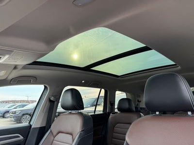 2022 Volkswagen Atlas 3.6L V6 SEL Premium R-Line