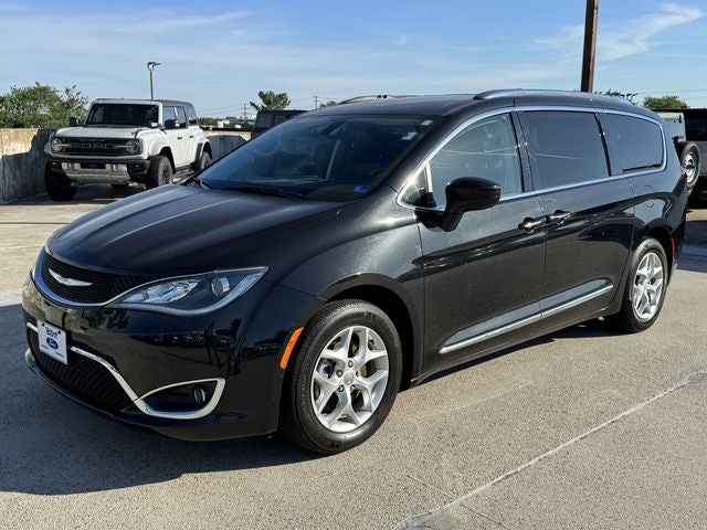 2017 Chrysler Pacifica Touring L Plus