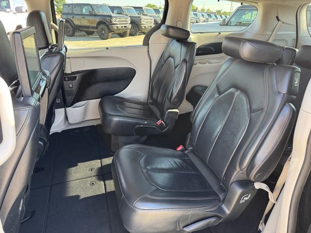 2017 Chrysler Pacifica Touring L Plus