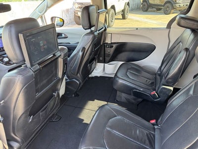 2017 Chrysler Pacifica Touring L Plus
