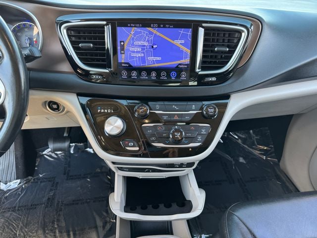 2017 Chrysler Pacifica Touring L Plus