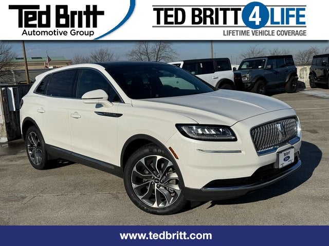 2022 Lincoln Nautilus Reserve | Luxury Pkg. | Pano Roof | AWD